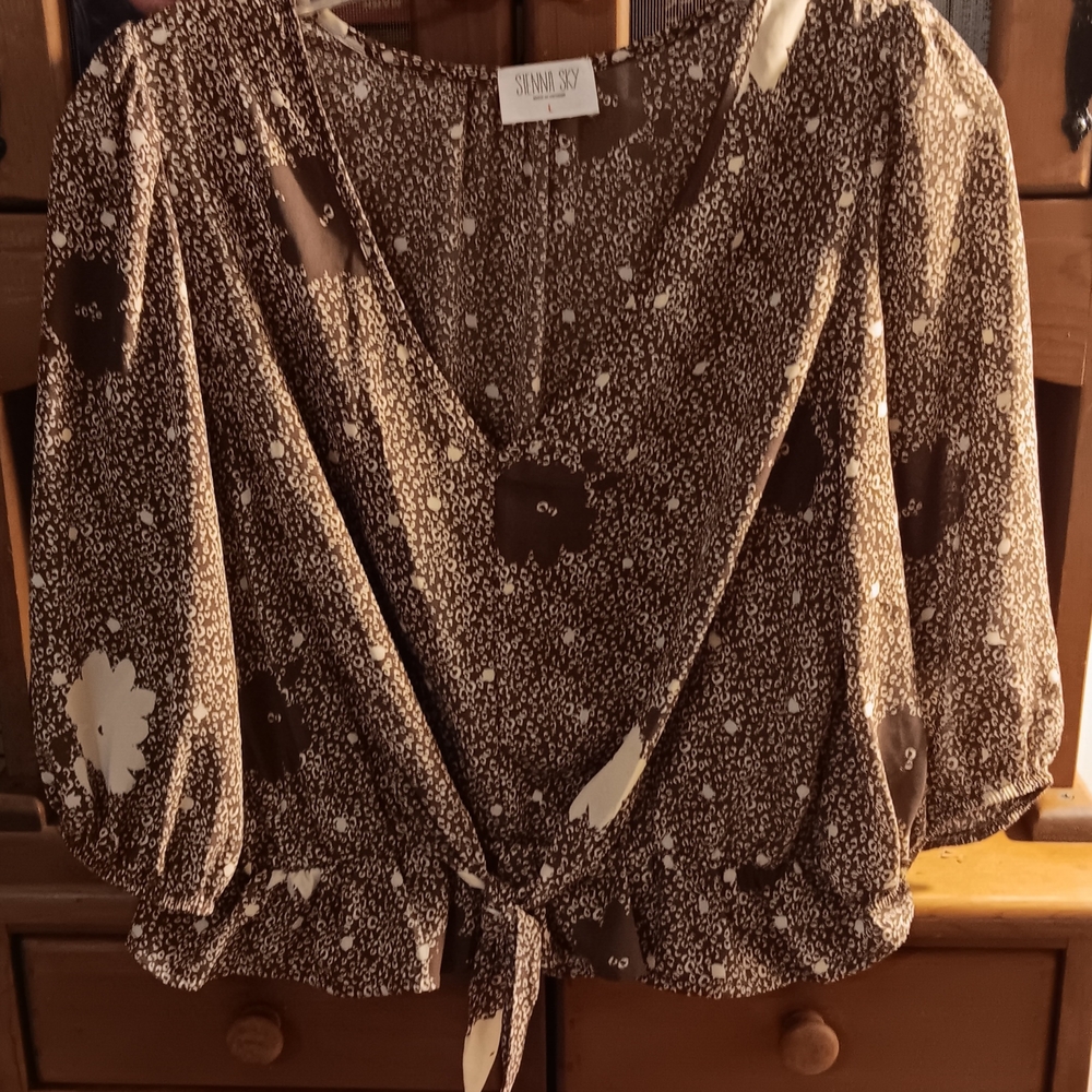 Suanna Storia Brown Floral Women's Top